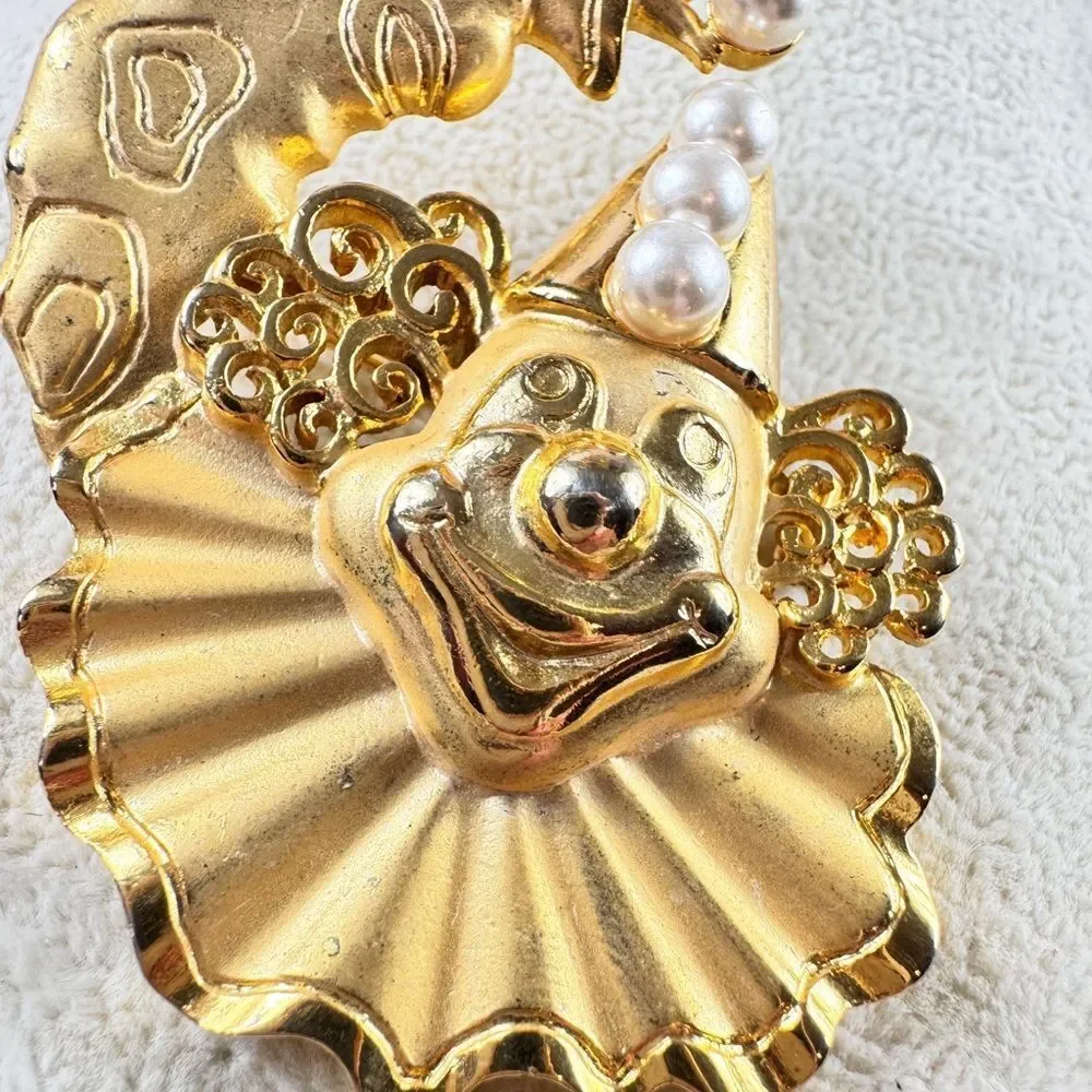Vintage JJ Signed Gold Clown Brooch With Faux Pearls